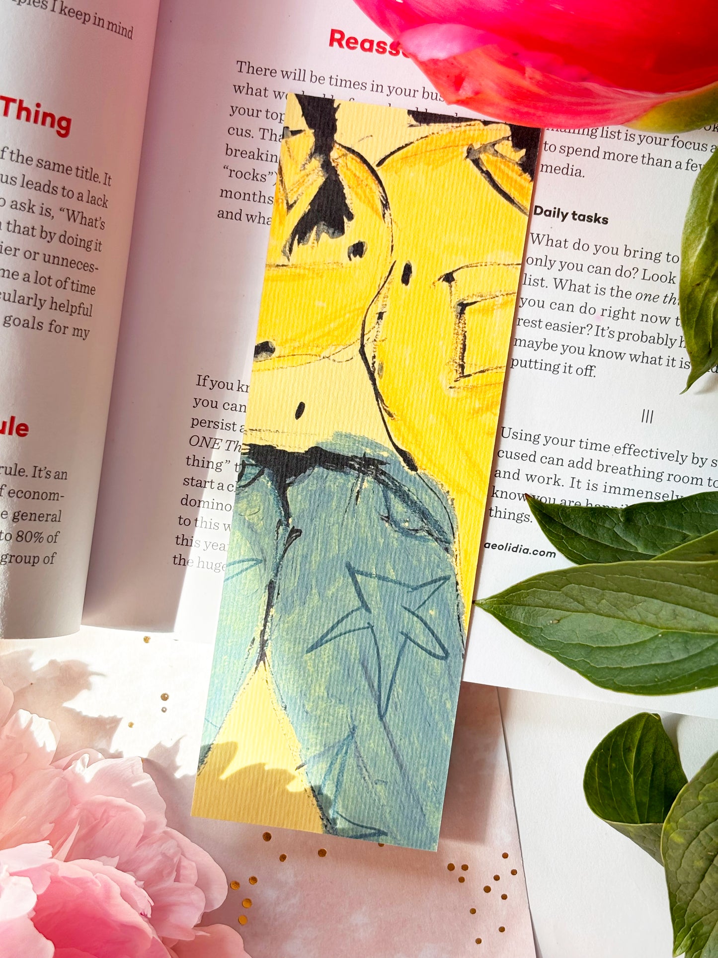 Patterned Fashion Illustrated Double Sided Bookmark