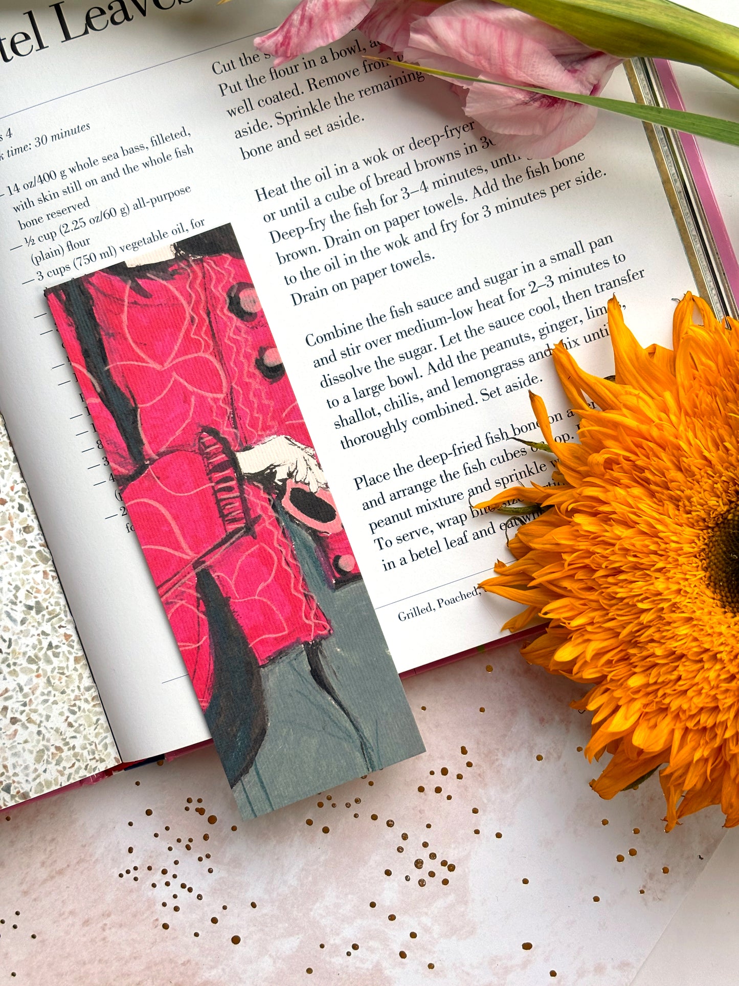 Patterned Fashion Illustrated Double Sided Bookmark