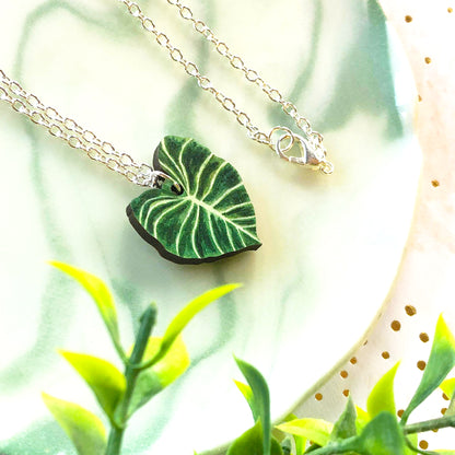 Philodendron Gloriosum Necklace